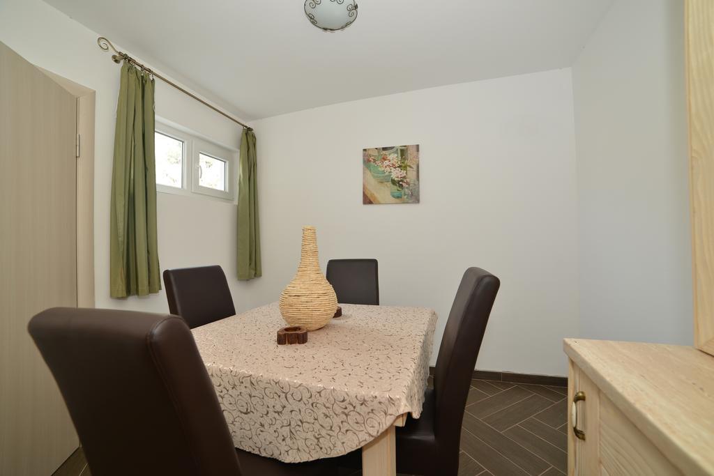 Apartments Kuljace Sveti Stefan Exterior photo